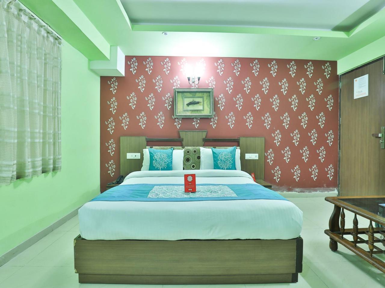 Oyo 4161 Hotel Shailly Inn Ahmedabad Ngoại thất bức ảnh